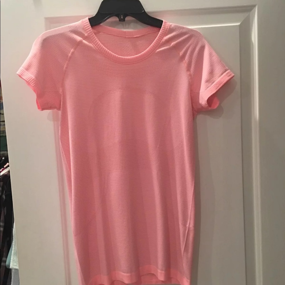 Lu lu lemon shirt